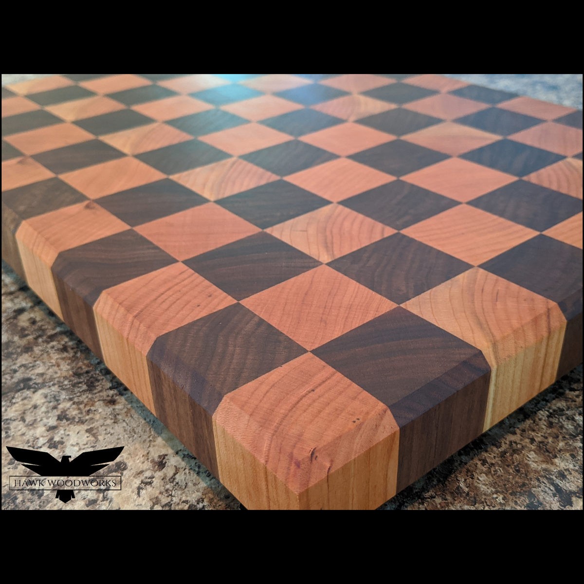 Checkered End Grain Cutting Board — THE FEDERAL CASE